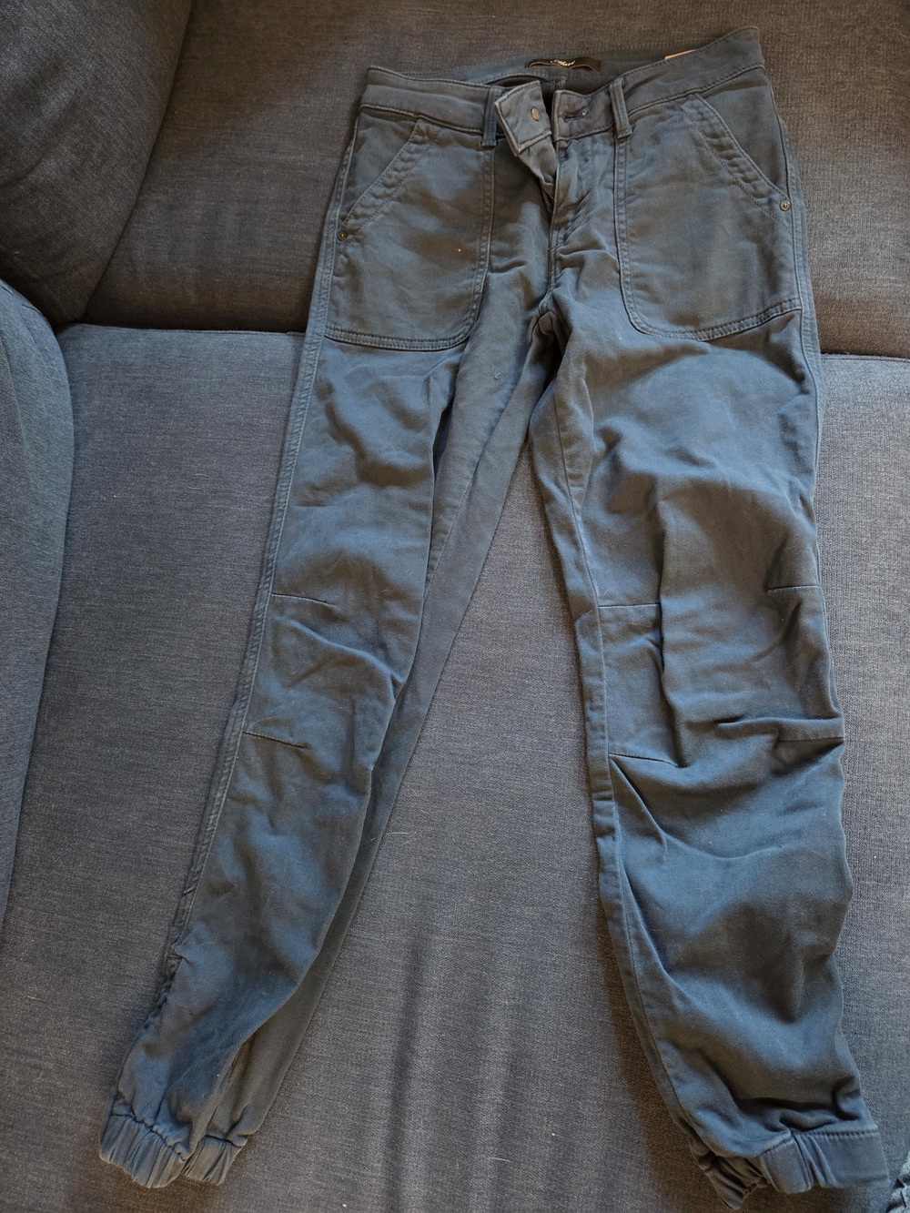Mavi Ivy Mid-Rise Slim Cargo Jeans in Navy Blue